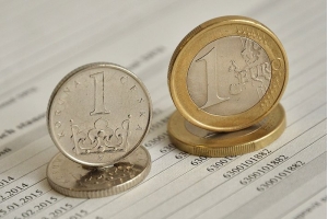 CZK a EUR FX24